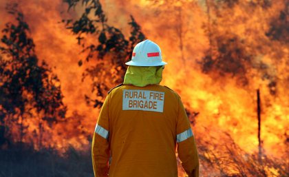 Firefighters and scientists are joining forces for an Australian-first research project to study bushfires in an effort to better protect lives and property.
